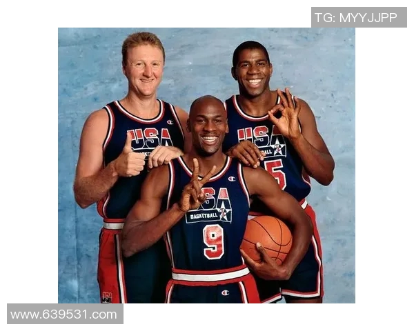 篮球明星与足球明星的对比与相似之处探讨