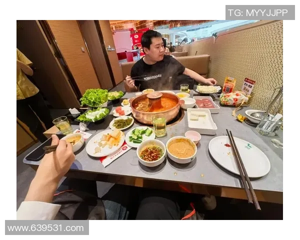 成人足球桌带来的乐趣与竞技体验探索适合家庭聚会与朋友聚餐的完美选择